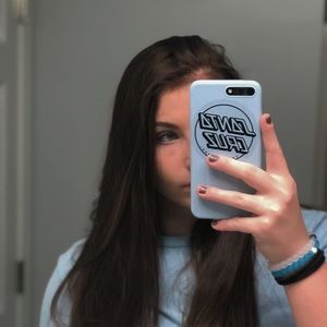 Meet your Posher, Claire